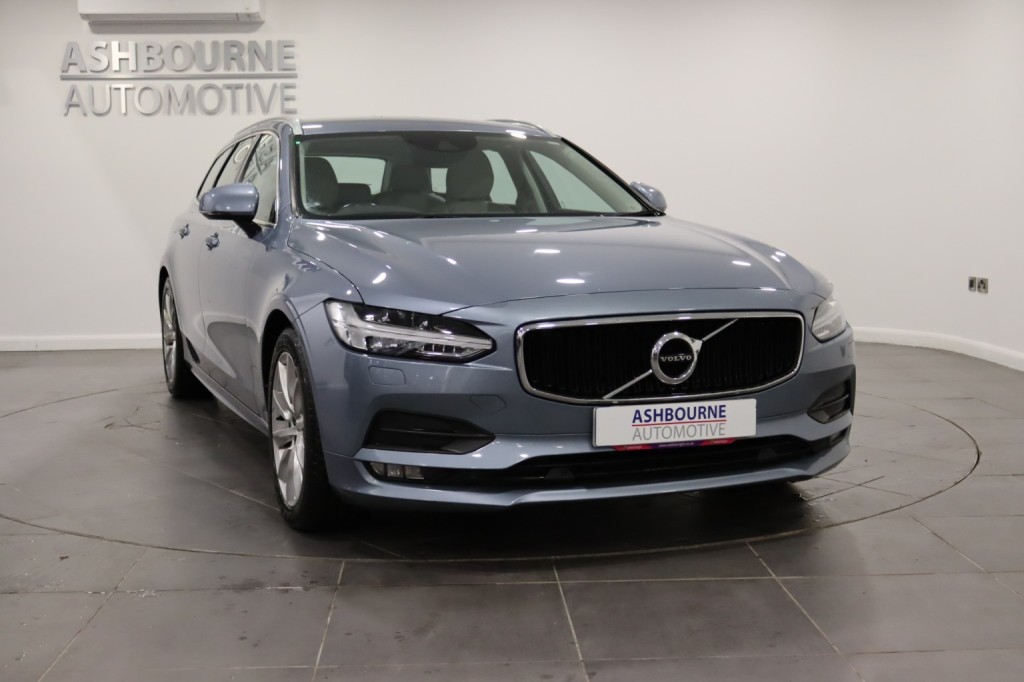 VOLVO V90 2.0 Momentum Plus D4 2019