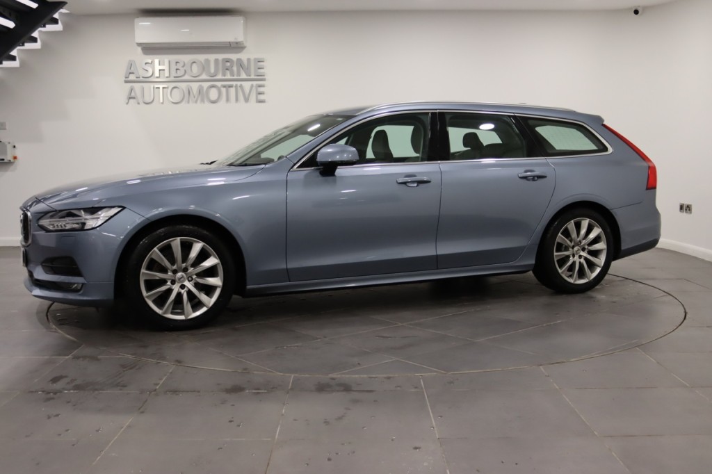 VOLVO V90 2.0 Momentum Plus D4 2019