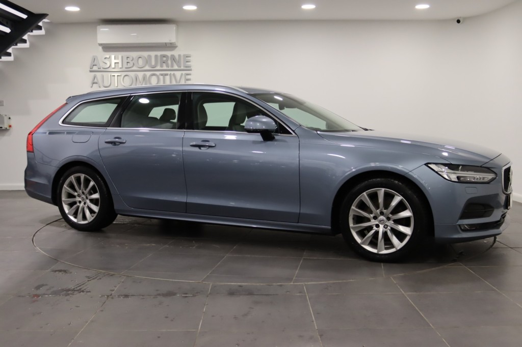 VOLVO V90 2.0 Momentum Plus D4 2019