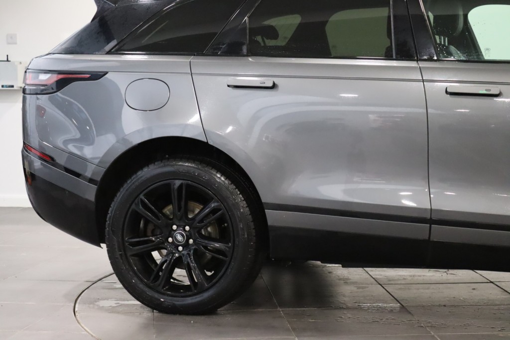 LAND ROVER RANGE ROVER VELAR 2.0 D240 R-Dynamic SE 2019