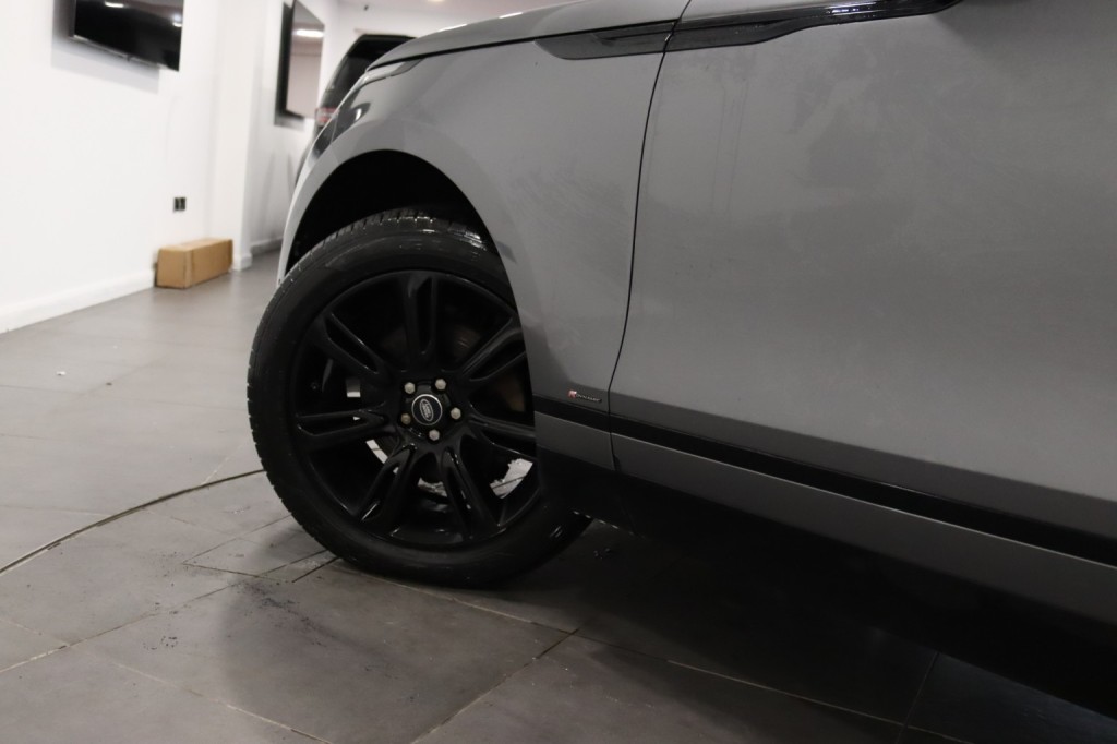 LAND ROVER RANGE ROVER VELAR 2.0 D240 R-Dynamic SE 2019