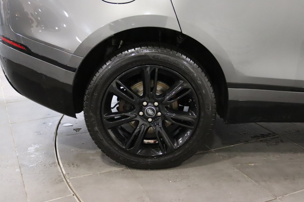LAND ROVER RANGE ROVER VELAR 2.0 D240 R-Dynamic SE 2019