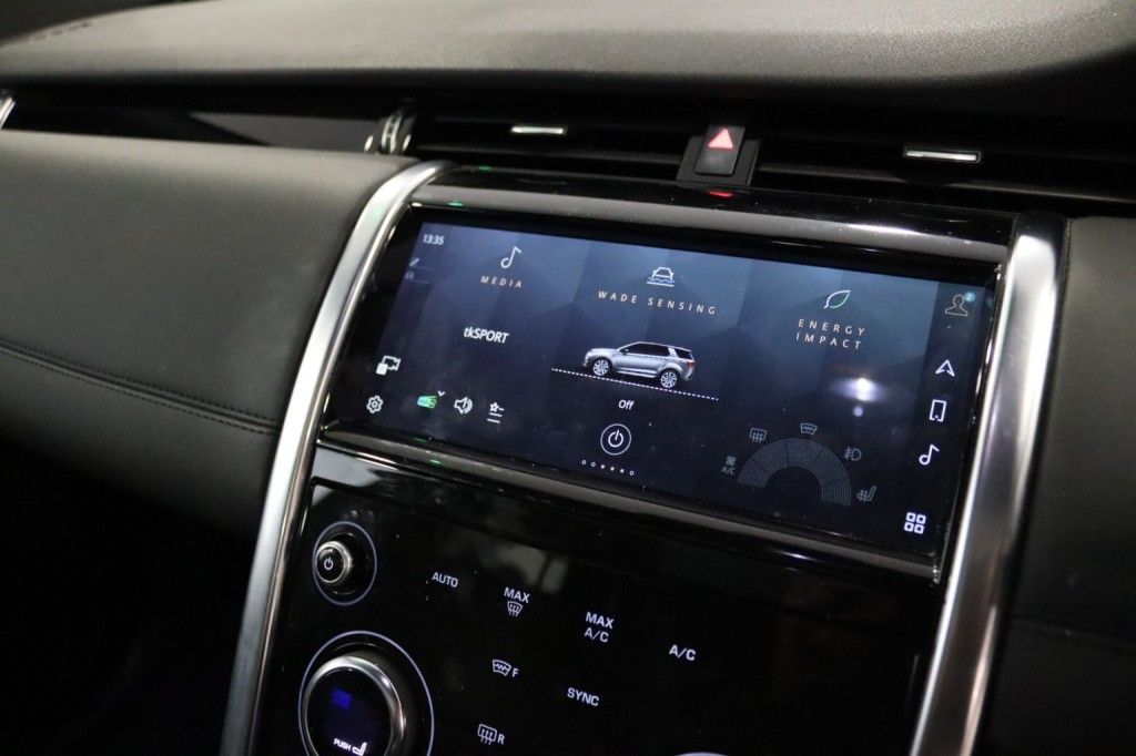 LAND ROVER DISCOVERY SPORT 2.0 D165 SE 2021