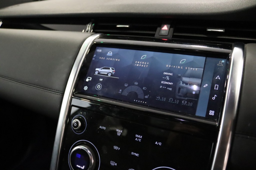 LAND ROVER DISCOVERY SPORT 2.0 D165 SE 2021