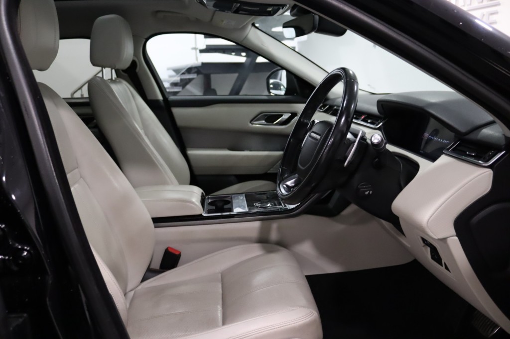 LAND ROVER RANGE ROVER VELAR 2.0 D180 R-Dynamic SE 2018