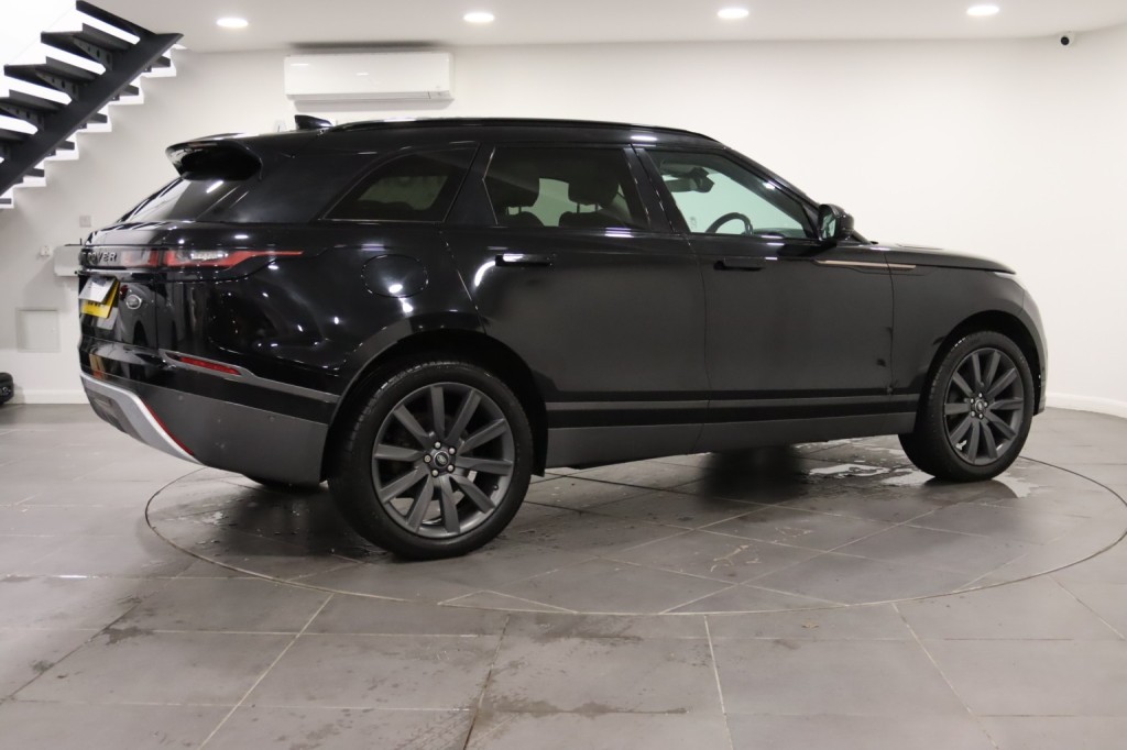 LAND ROVER RANGE ROVER VELAR 2.0 D180 R-Dynamic SE 2018