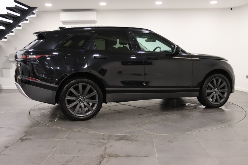 LAND ROVER RANGE ROVER VELAR 2.0 D180 R-Dynamic SE 2018