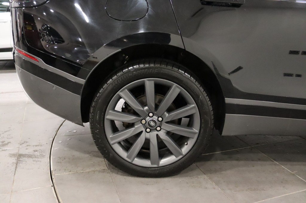 LAND ROVER RANGE ROVER VELAR 2.0 D180 R-Dynamic SE 2018