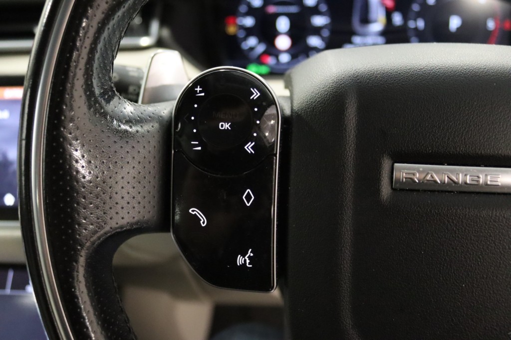 LAND ROVER RANGE ROVER VELAR 2.0 D180 R-Dynamic SE 2018