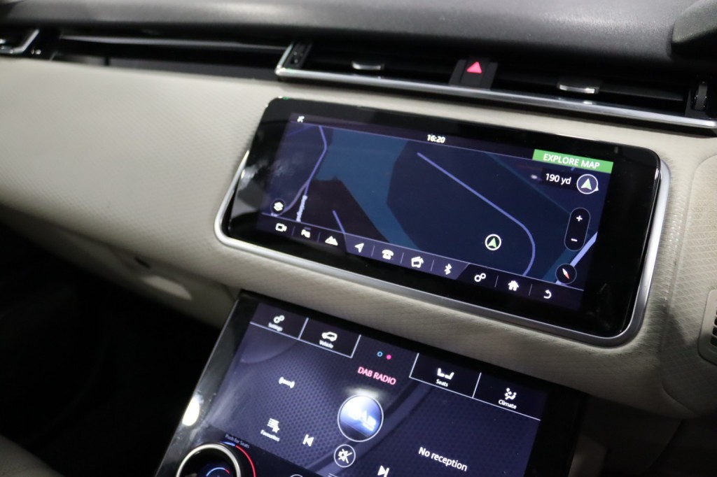 LAND ROVER RANGE ROVER VELAR 2.0 D180 R-Dynamic SE 2018