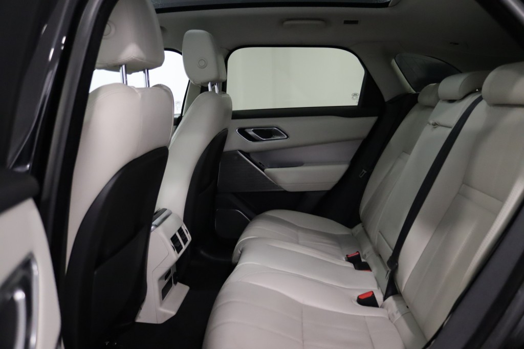 LAND ROVER RANGE ROVER VELAR 2.0 D180 R-Dynamic SE 2018