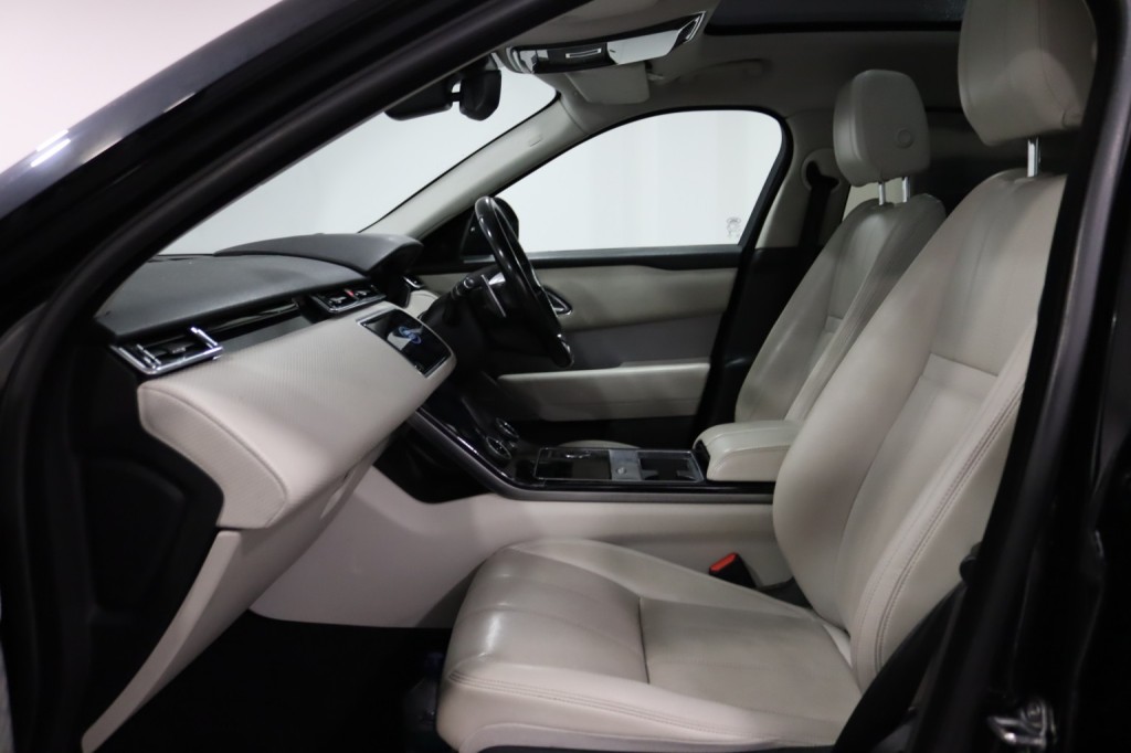 LAND ROVER RANGE ROVER VELAR 2.0 D180 R-Dynamic SE 2018