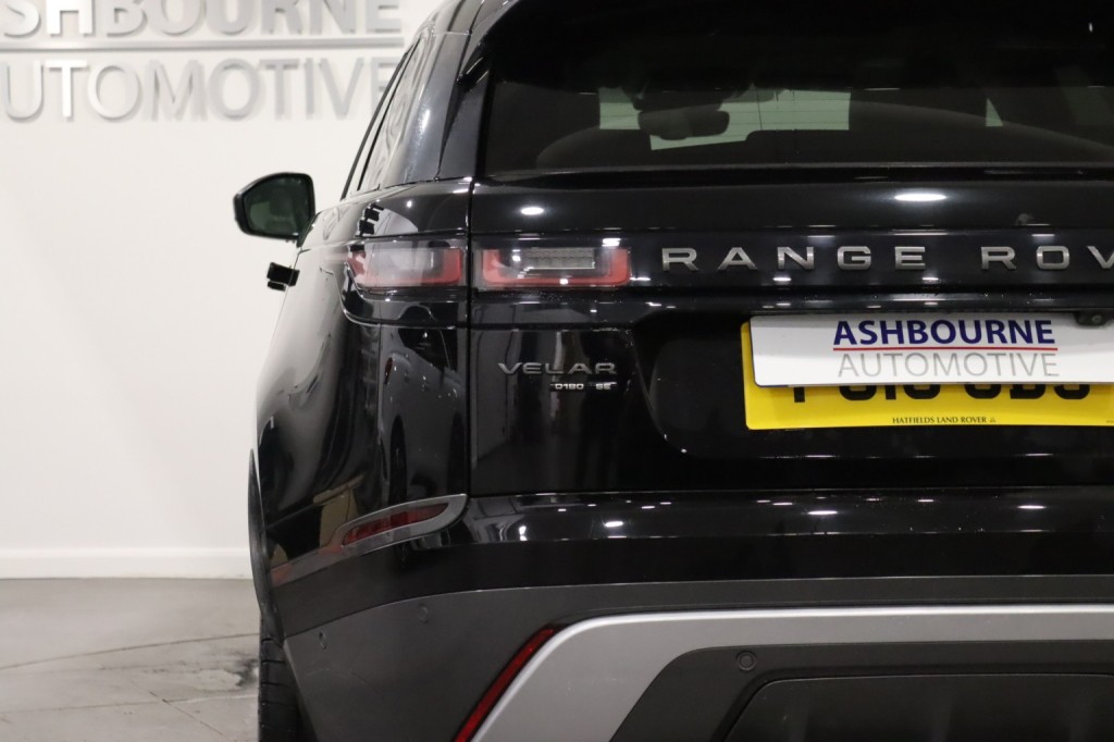 LAND ROVER RANGE ROVER VELAR 2.0 D180 R-Dynamic SE 2018