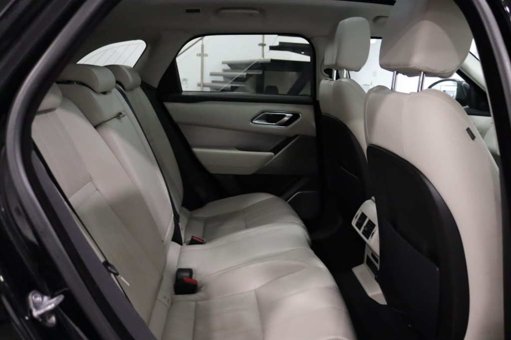 LAND ROVER RANGE ROVER VELAR 2.0 D180 R-Dynamic SE 2018