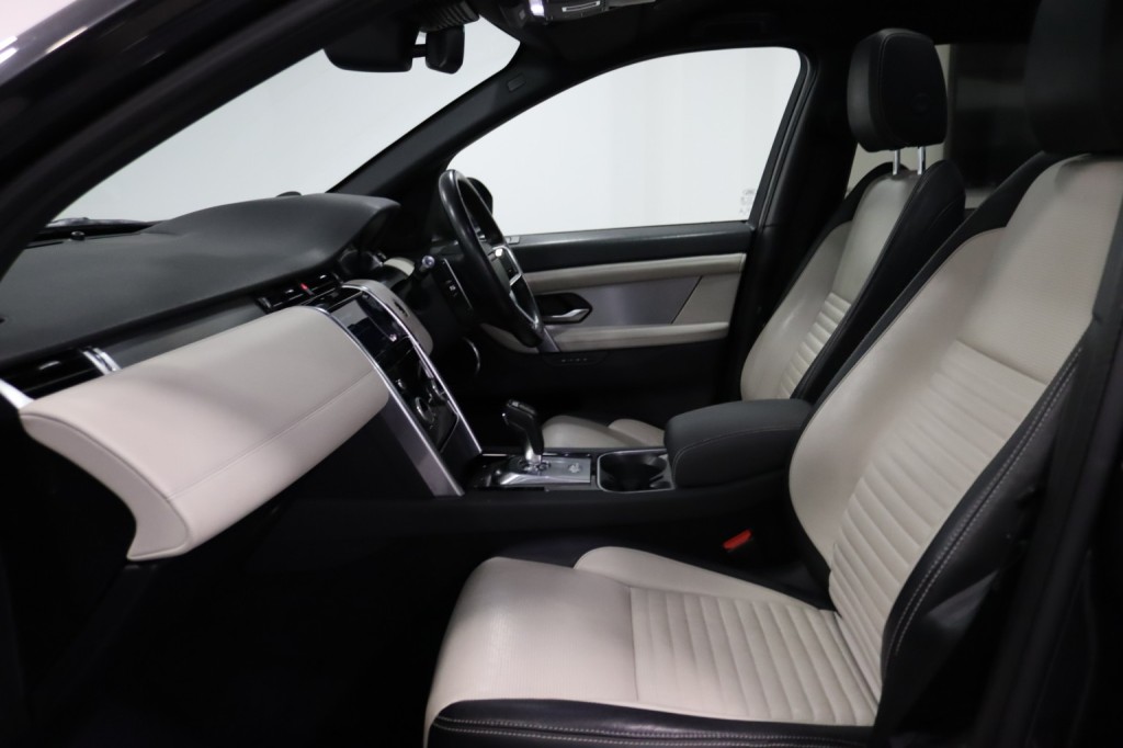 LAND ROVER DISCOVERY SPORT 2.0 D200 MHEV R-Dynamic SE 2021