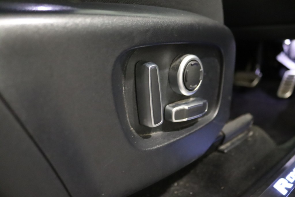 LAND ROVER DISCOVERY SPORT 2.0 D200 MHEV R-Dynamic SE 2021