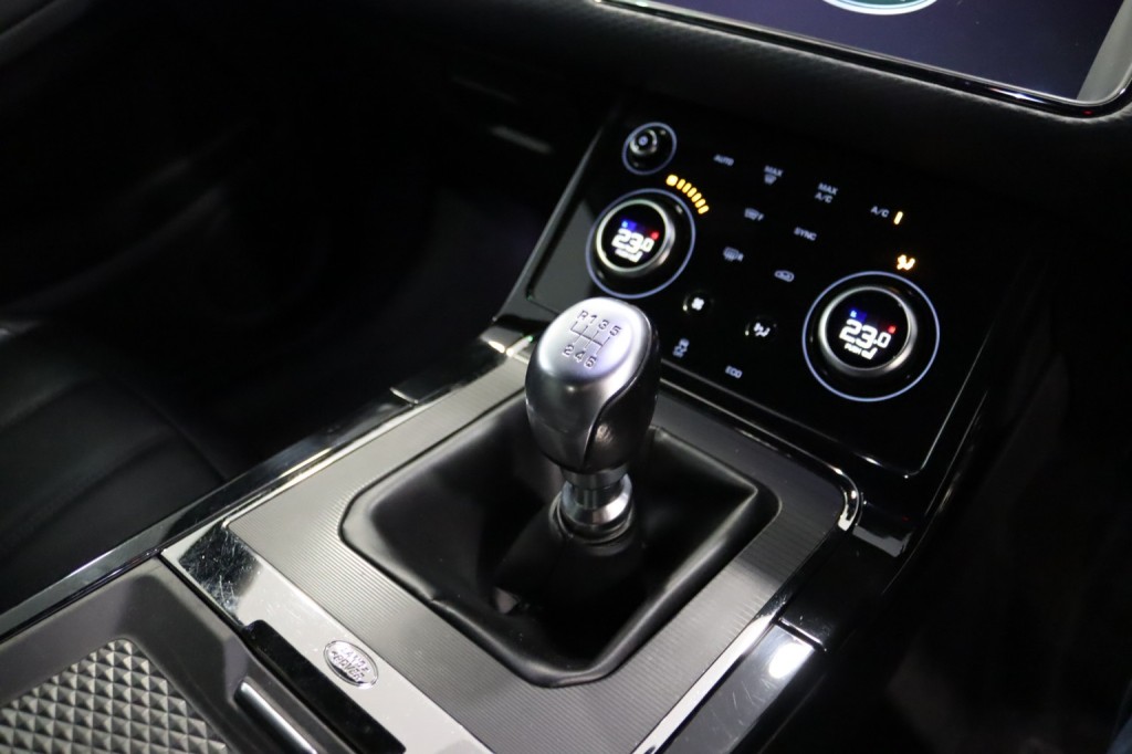 LAND ROVER RANGE ROVER EVOQUE 2.0 D150 R-Dynamic S 2019