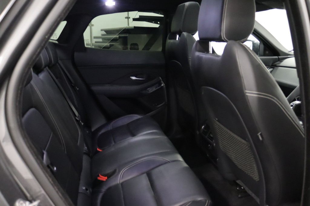 JAGUAR E-PACE 2.0 D180 R-Dynamic S 2018