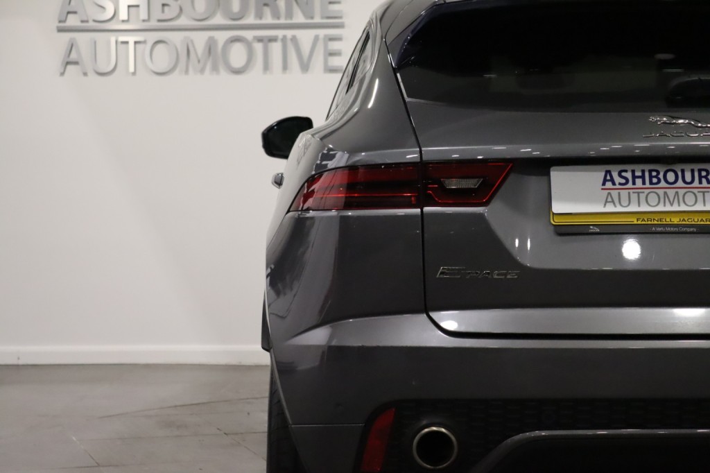 JAGUAR E-PACE 2.0 D180 R-Dynamic S 2018