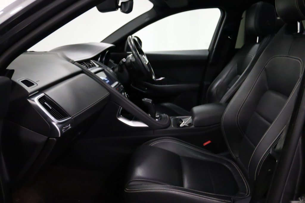 JAGUAR E-PACE 2.0 D180 R-Dynamic S 2018