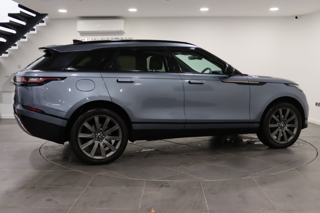 LAND ROVER RANGE ROVER VELAR 2.0 D240 R-Dynamic HSE 2018