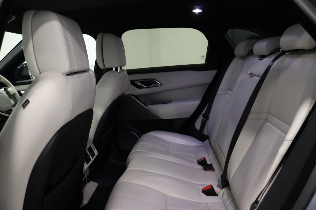 LAND ROVER RANGE ROVER VELAR 2.0 D240 R-Dynamic HSE 2018