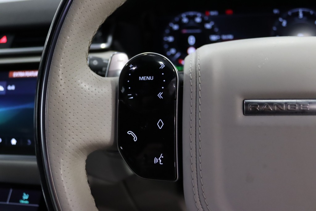 LAND ROVER RANGE ROVER VELAR 2.0 D240 R-Dynamic HSE 2018