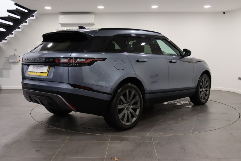 LAND ROVER RANGE ROVER VELAR 2.0 D240 R-Dynamic HSE 2018