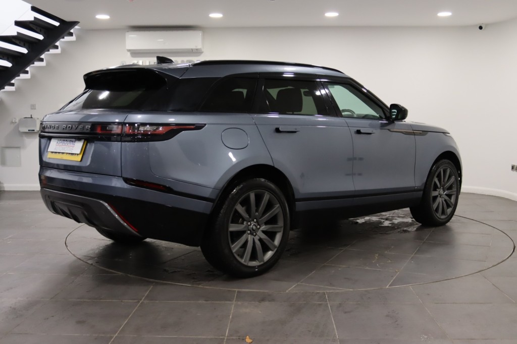 LAND ROVER RANGE ROVER VELAR 2.0 D240 R-Dynamic HSE 2018