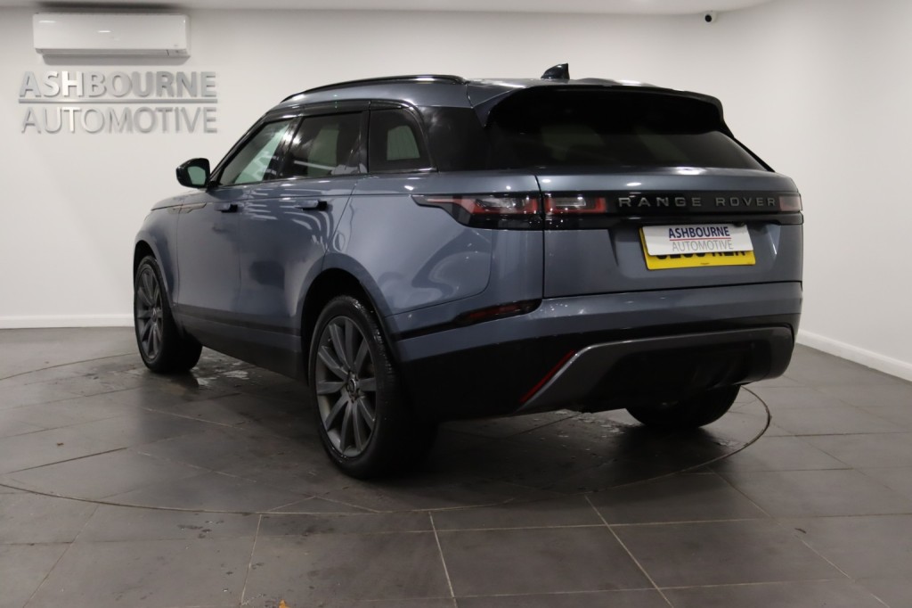 LAND ROVER RANGE ROVER VELAR 2.0 D240 R-Dynamic HSE 2018