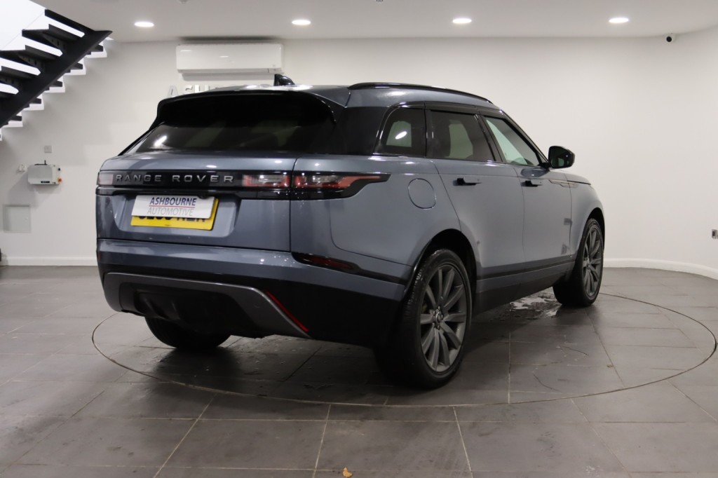 LAND ROVER RANGE ROVER VELAR 2.0 D240 R-Dynamic HSE 2018