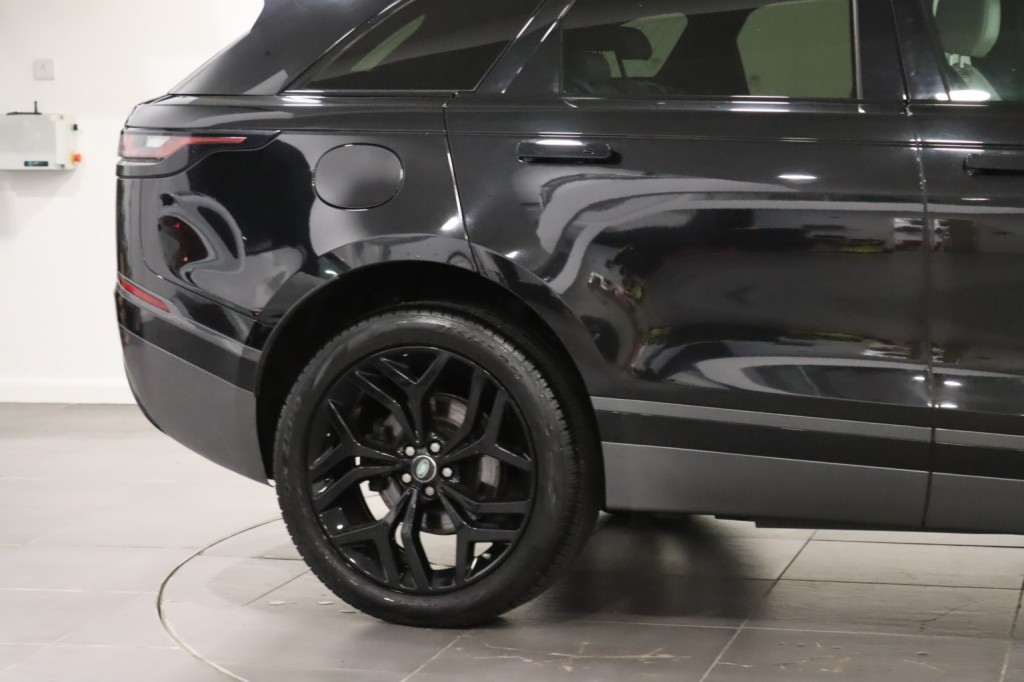 LAND ROVER RANGE ROVER VELAR 2.0 D180 R-Dynamic S 2020