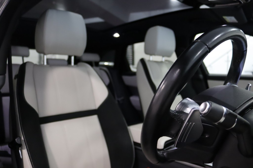 LAND ROVER RANGE ROVER VELAR 2.0 D180 R-Dynamic S 2020