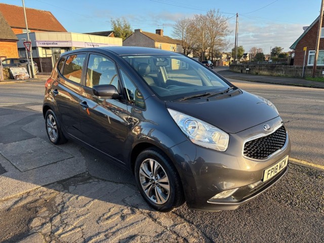 KIA VENGA 1.6 3