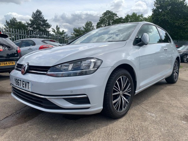 View VOLKSWAGEN GOLF 1.4 TSI SE Nav