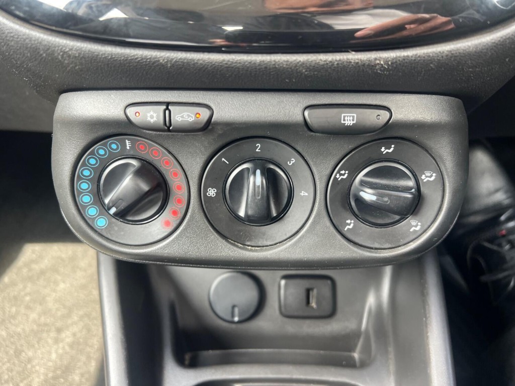 VAUXHALL CORSA 1.4 i ecoTEC Energy 2018