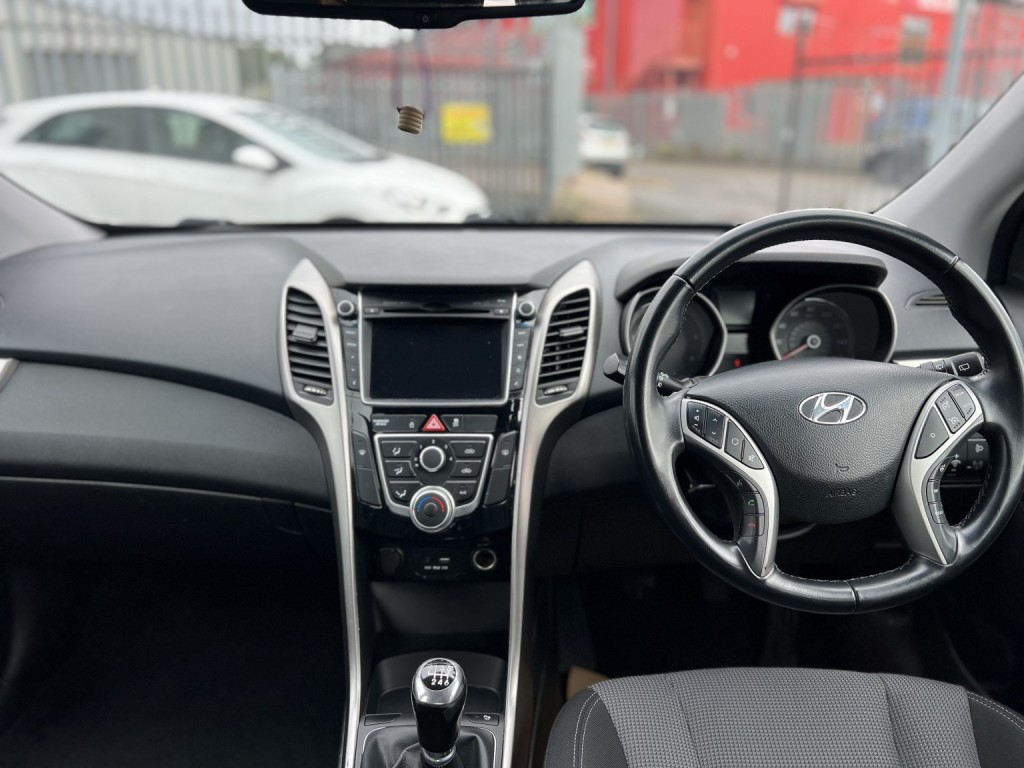 HYUNDAI I30 1.6 CRDi Blue Drive SE Nav 2015