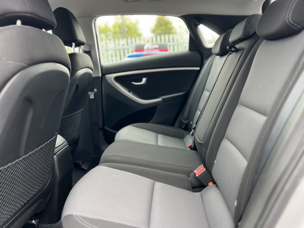 HYUNDAI I30 1.6 CRDi Blue Drive SE Nav 2015