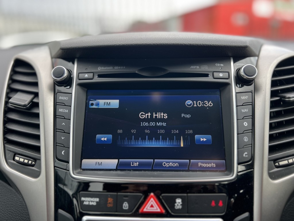 HYUNDAI I30 1.6 CRDi Blue Drive SE Nav 2015