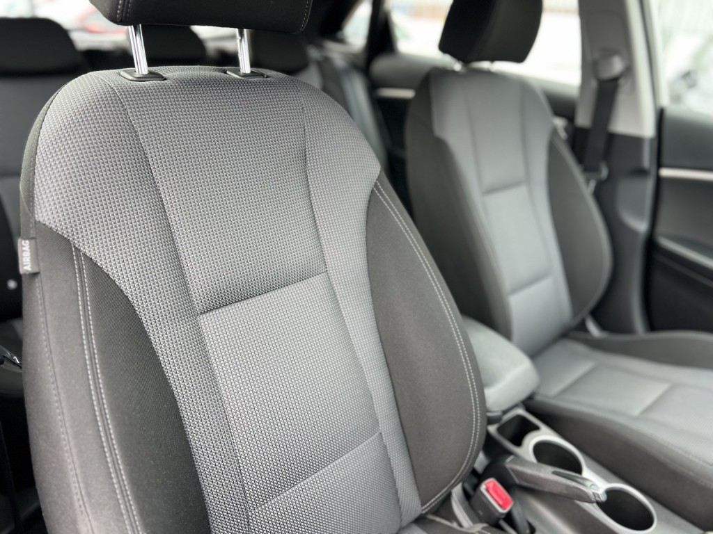 HYUNDAI I30 1.6 CRDi Blue Drive SE Nav 2015