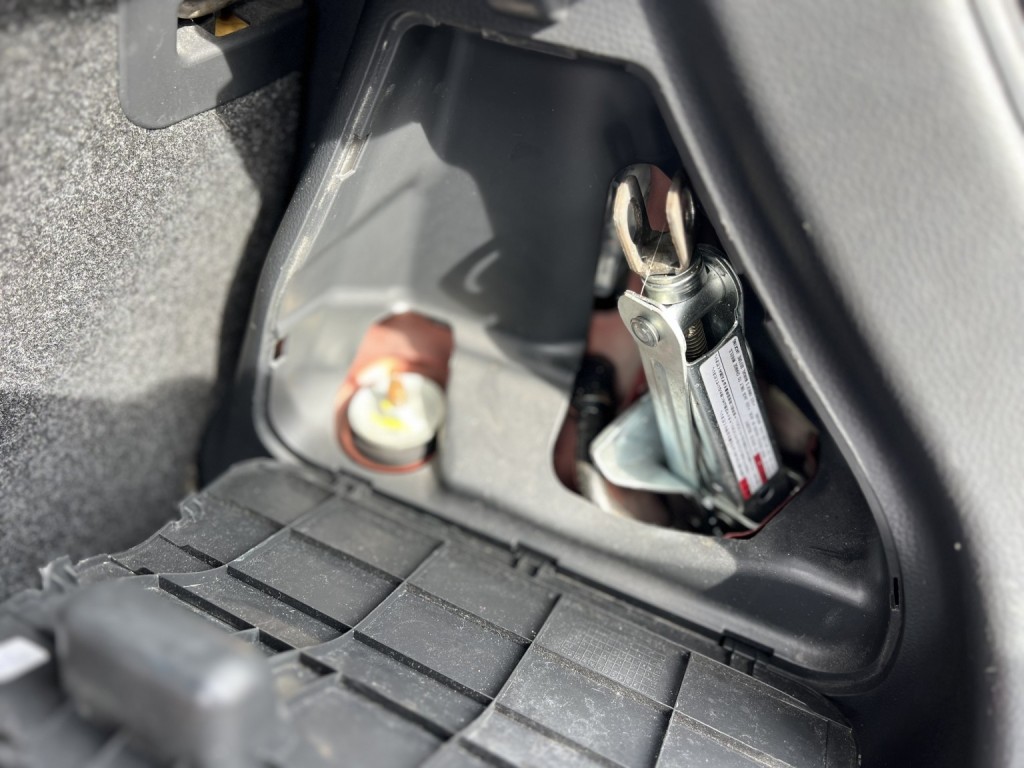 SUZUKI SWIFT 1.2 SZ4 2013