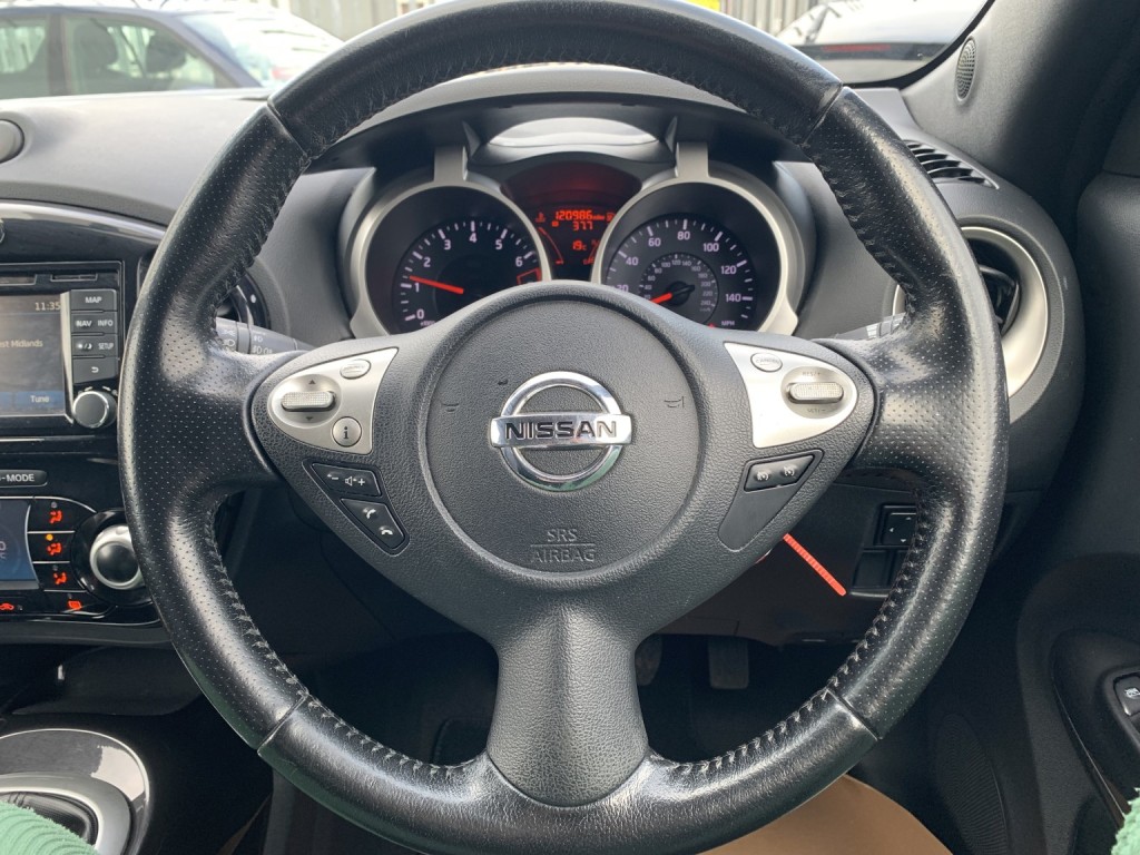 NISSAN JUKE 1.6 n-tec 2014