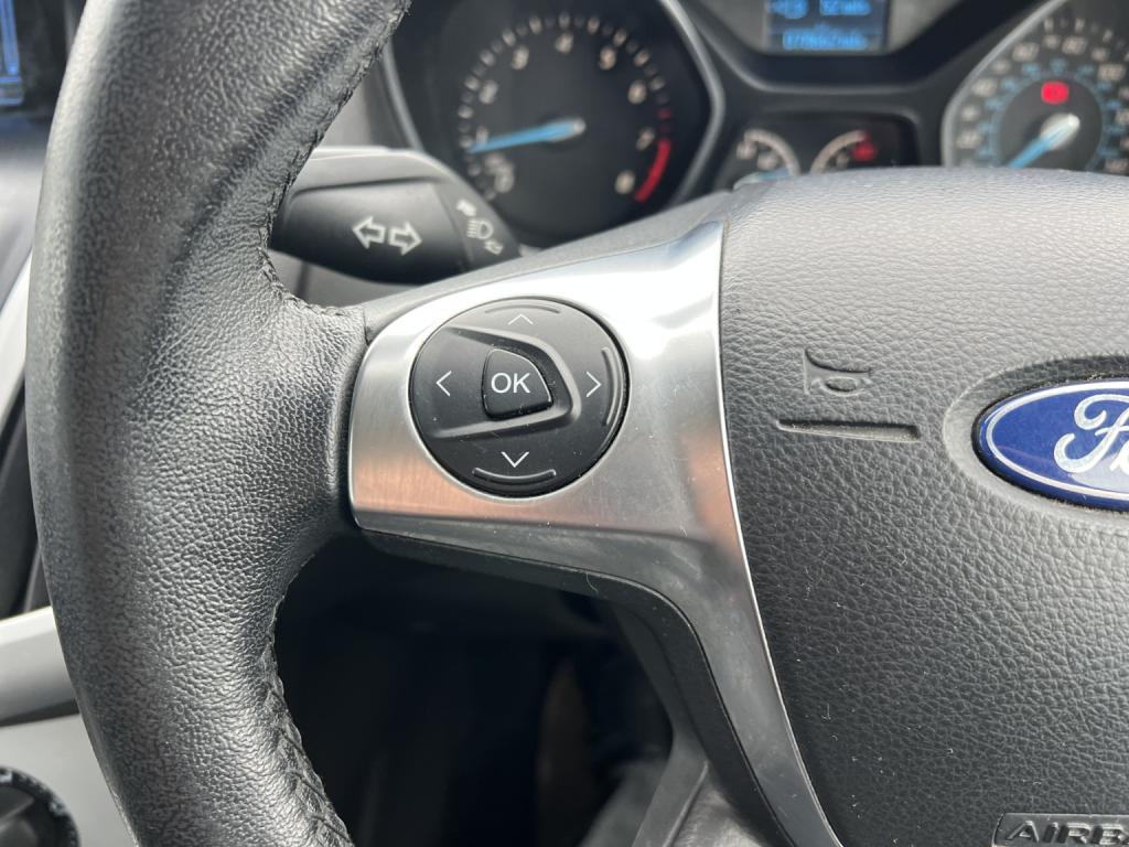 FORD FOCUS 1.6 Zetec 2013