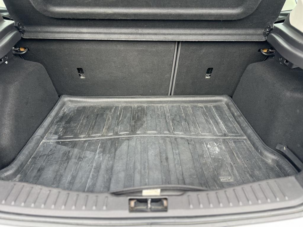 FORD FOCUS 1.6 Zetec 2013