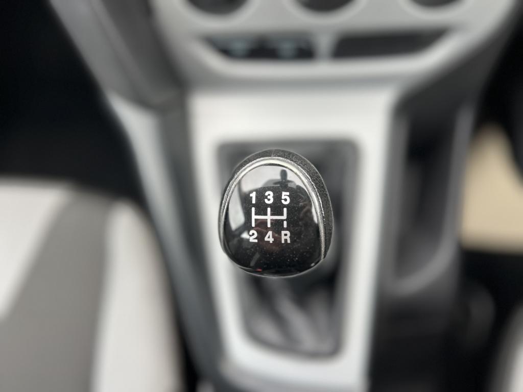 FORD FOCUS 1.6 Zetec 2013