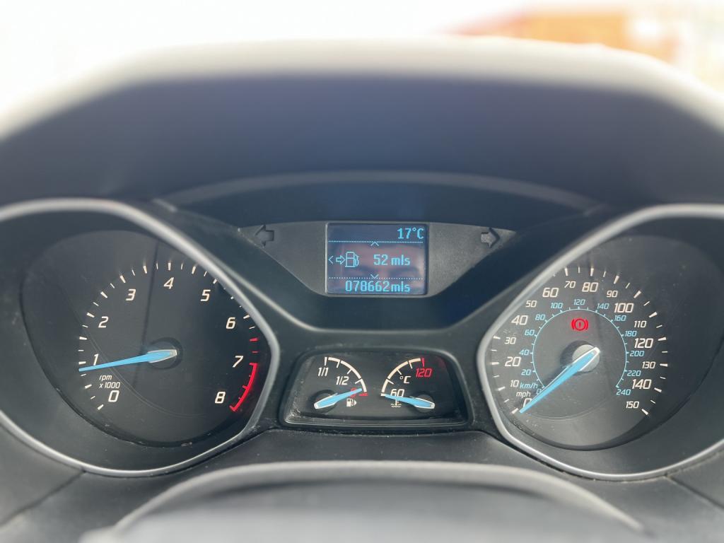 FORD FOCUS 1.6 Zetec 2013