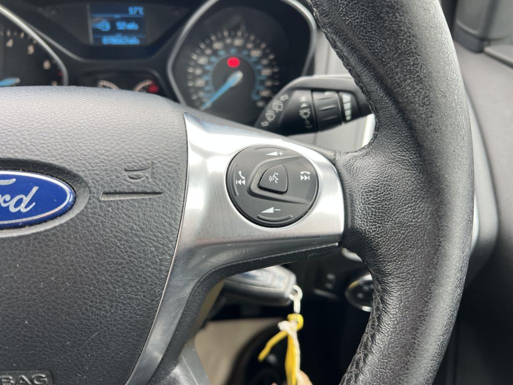 FORD FOCUS 1.6 Zetec 2013