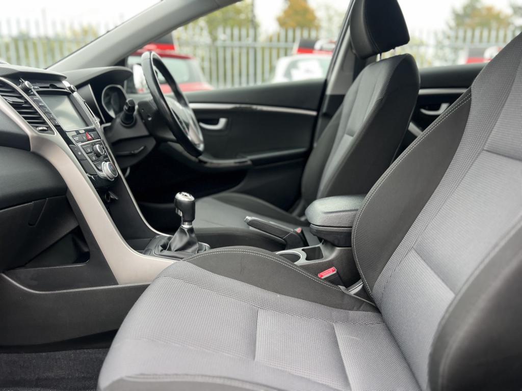 HYUNDAI I30 1.6 CRDi Blue Drive SE Nav 2016