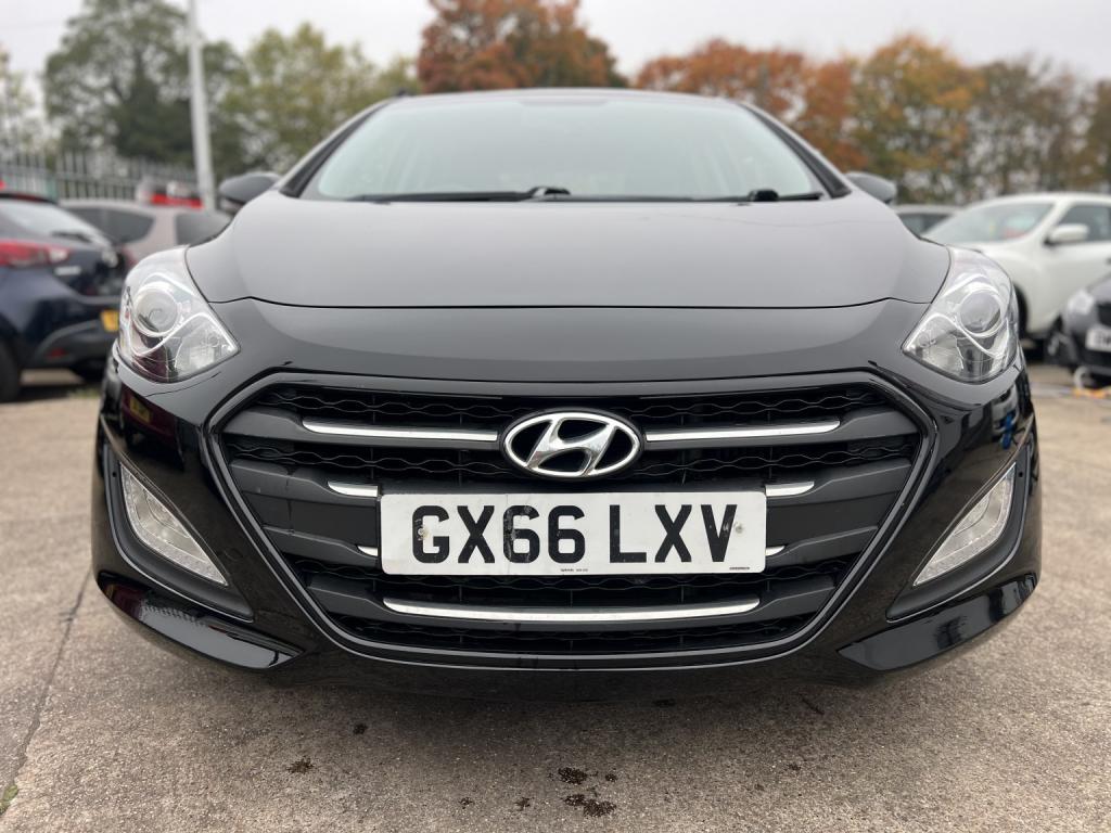 HYUNDAI I30 1.6 CRDi Blue Drive SE Nav 2016