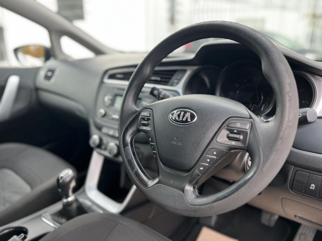 KIA CEED 1.6 CRDi 1 2016